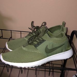 olive green nike shoes womens